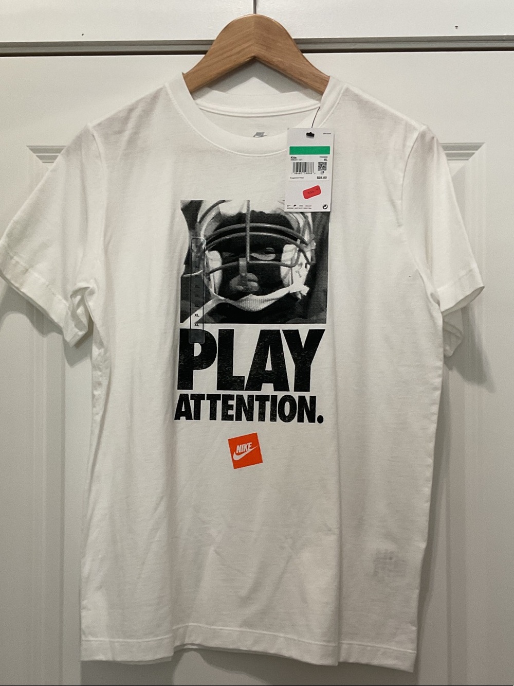 Nike White Graphic 'PLAY ATTENTION' Tee - Picture 4 of 7